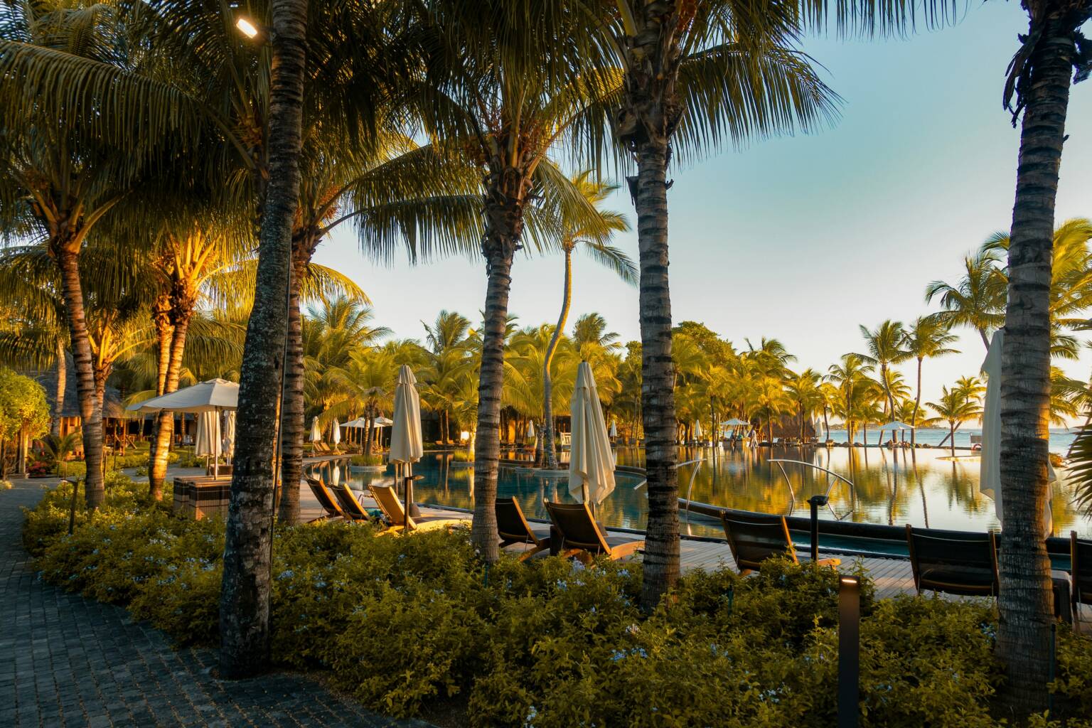 Resorts/hotels